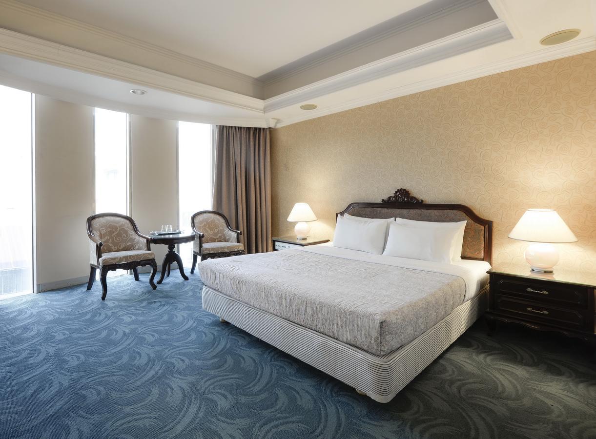 Forbes Hotel Taichung Exterior photo